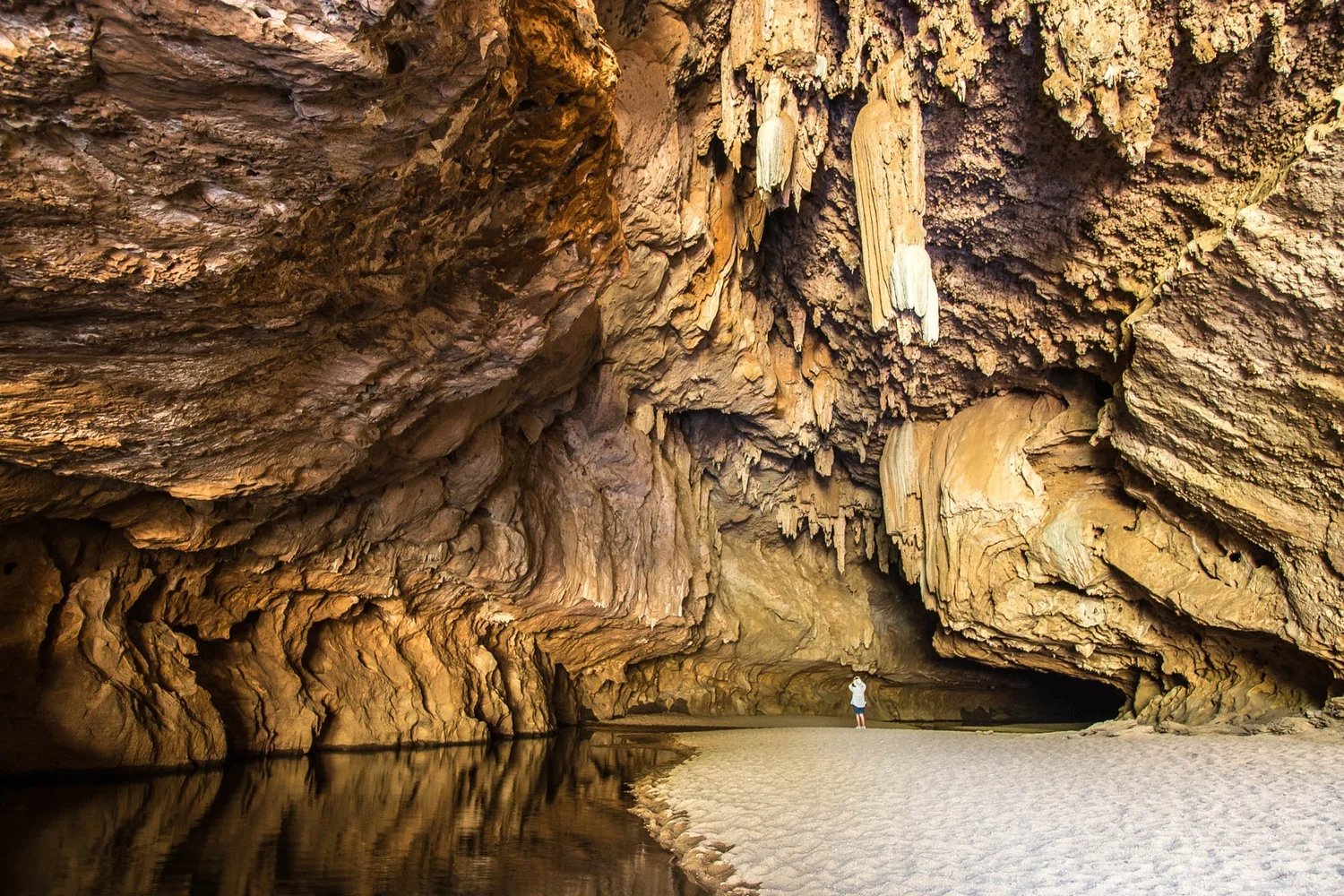 Tunnel Creek - Dimalurru National Park